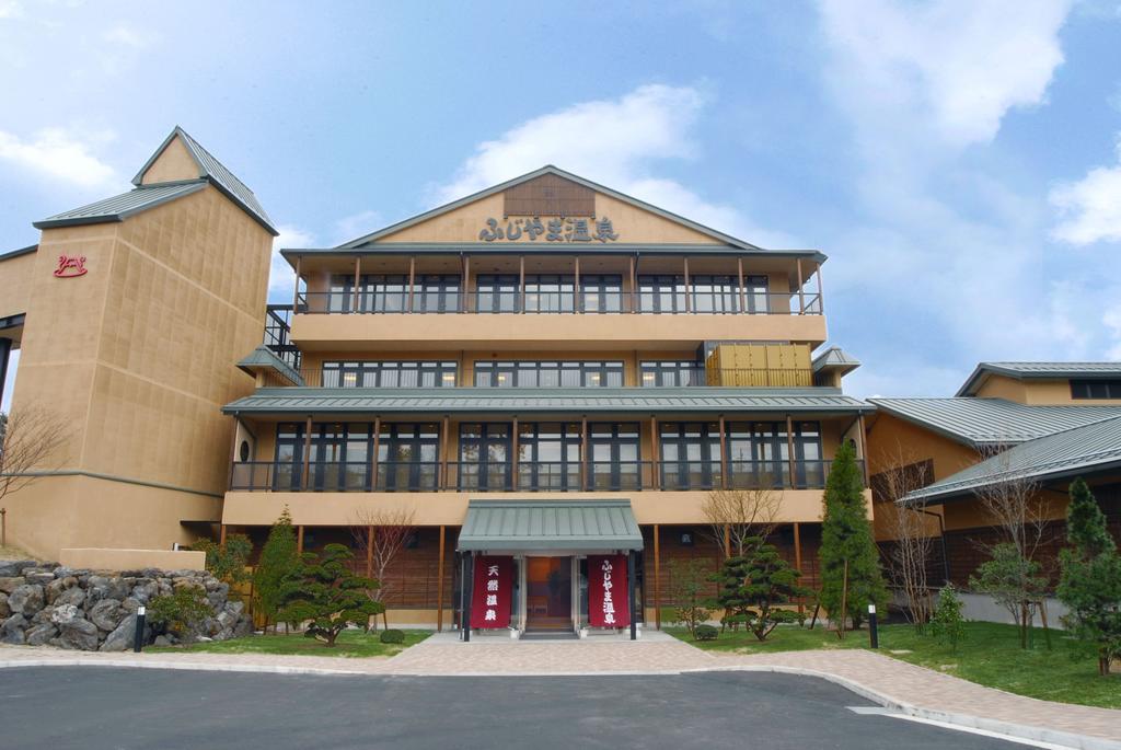 Highland Resort Hotel & Spa Fujiyoshida Exterior photo